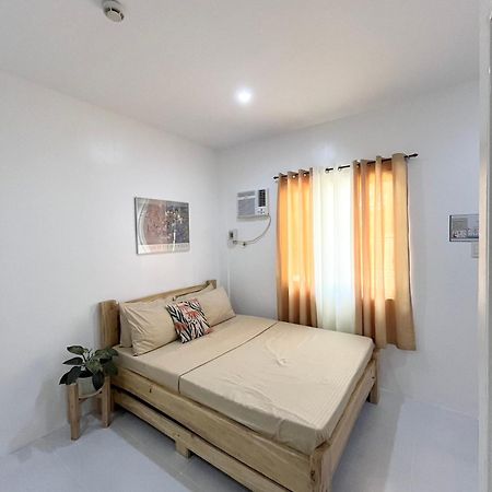 Sunnydale Apartelle -Room Accommodation Near Calatagan Beach Resorts Batangas Exterior photo